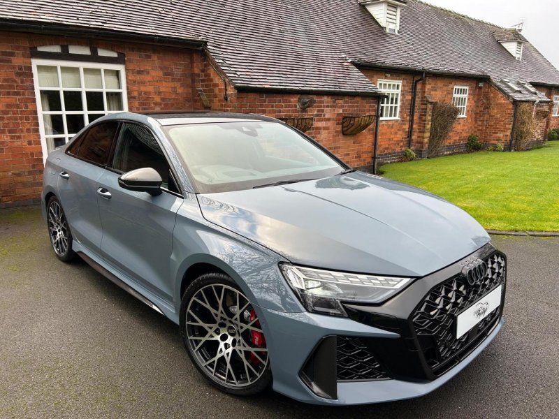 AUDI RS3