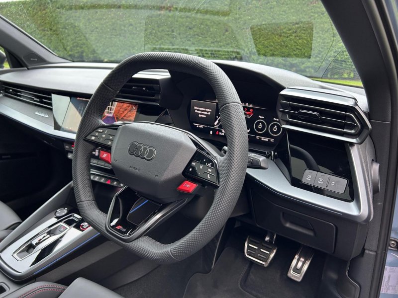 AUDI RS3