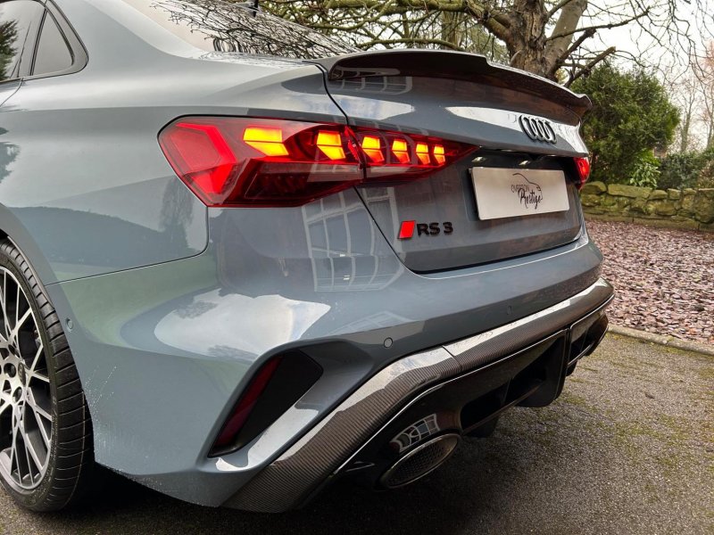 AUDI RS3