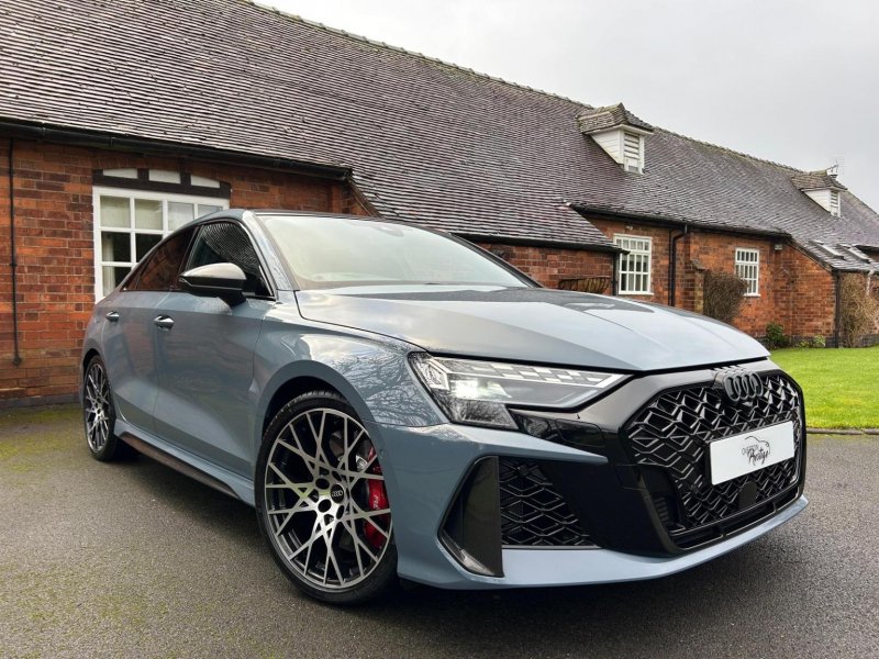 AUDI RS3