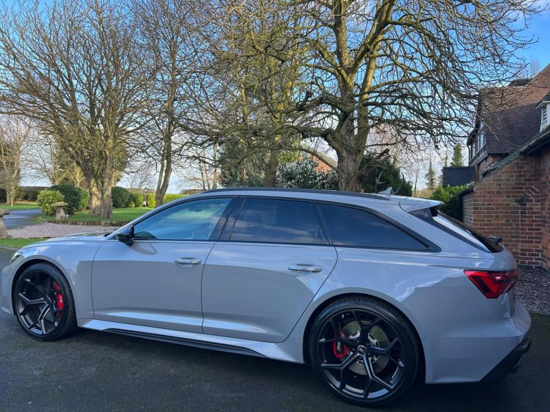 AUDI RS6
