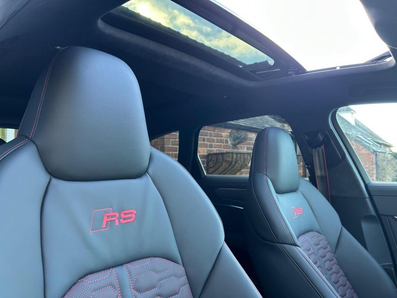 AUDI RS6