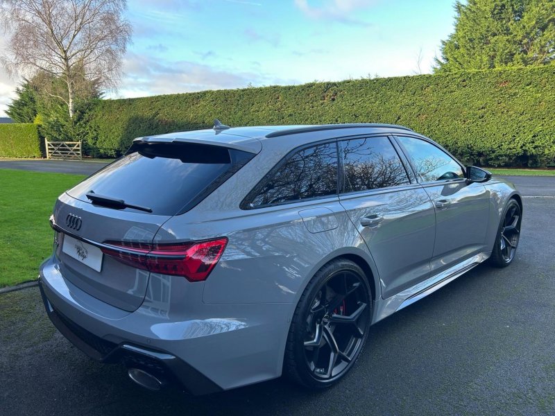 AUDI RS6