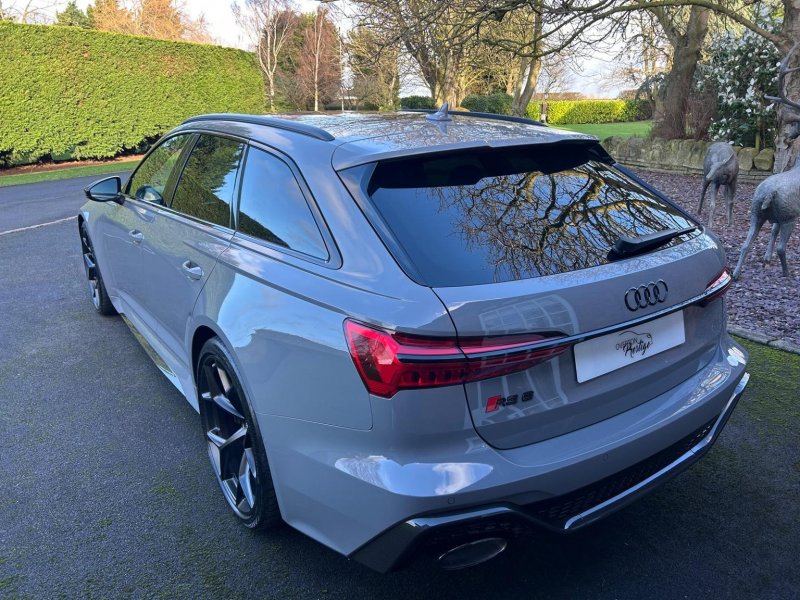 AUDI RS6