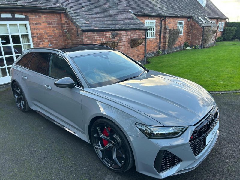 AUDI RS6