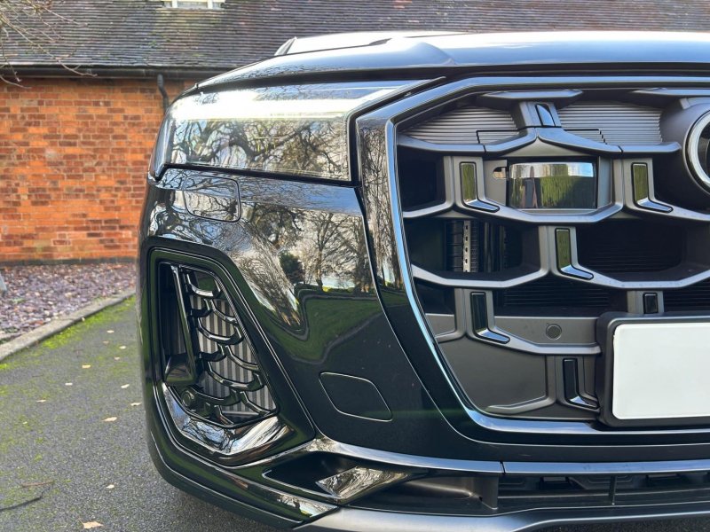 AUDI SQ7