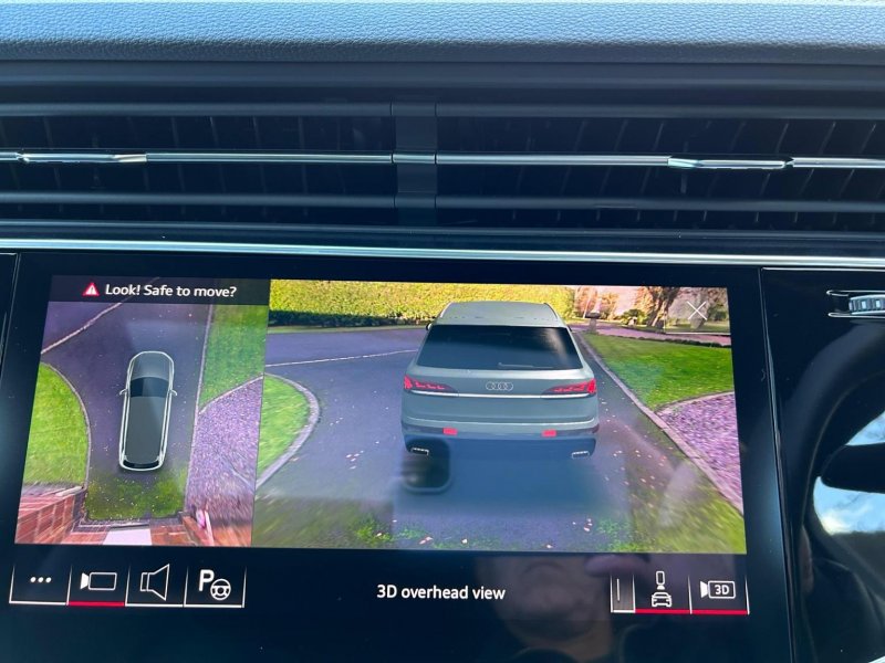 AUDI SQ7