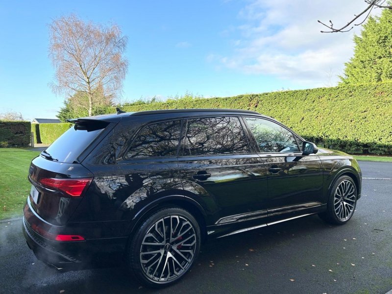 AUDI SQ7